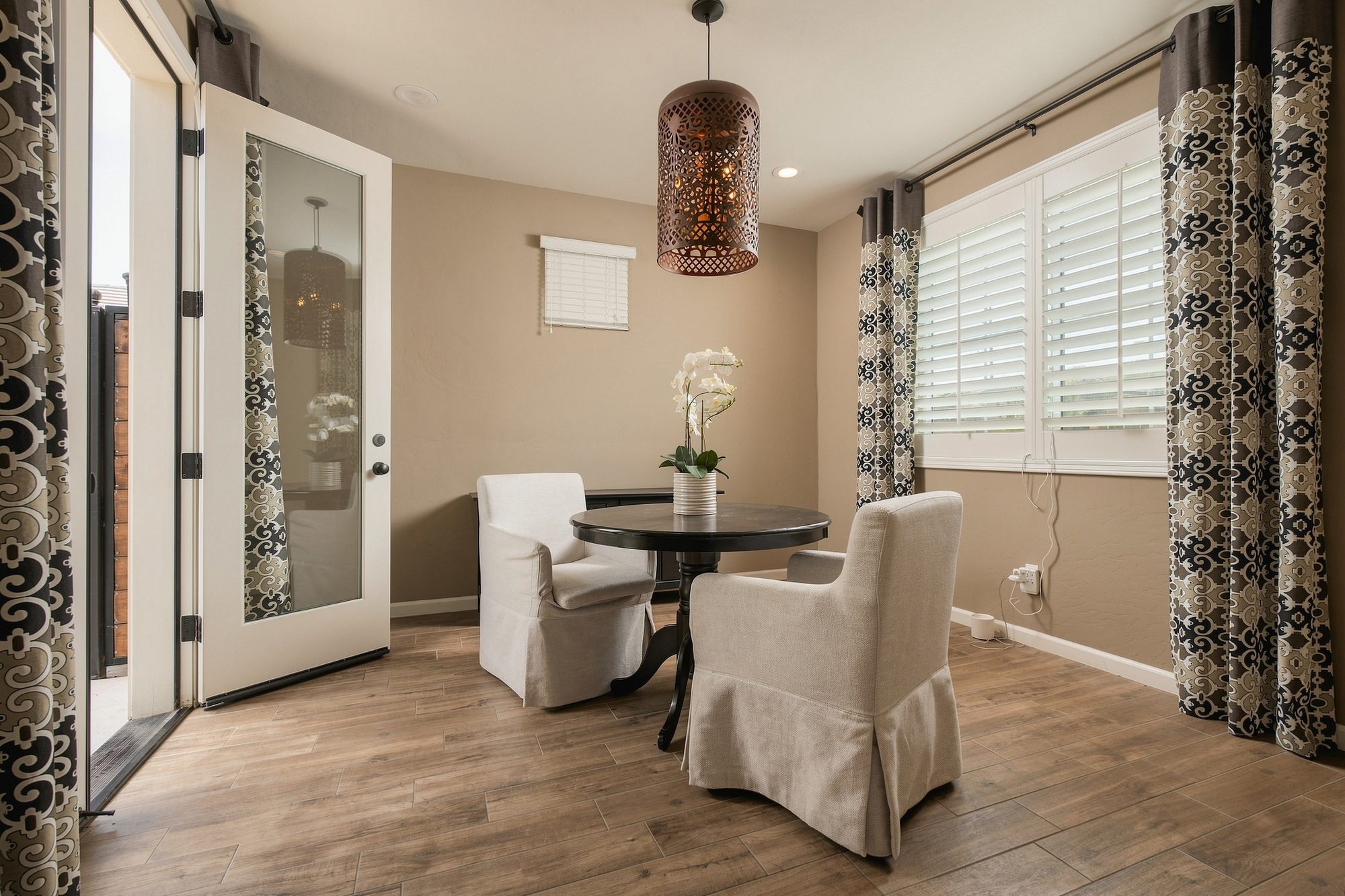 Dining nook